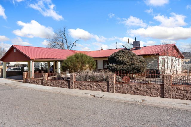 1216 N 2nd Street, Grants, NM 87020