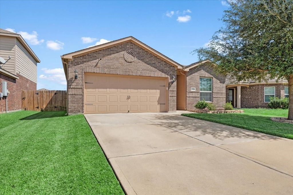 20818 Bastion Settle Drive, Hockley, TX 77447