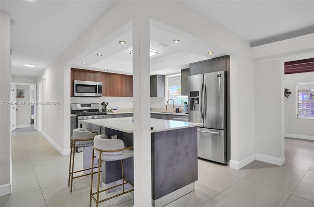 3338 Cleveland Street, Hollywood, FL 33021