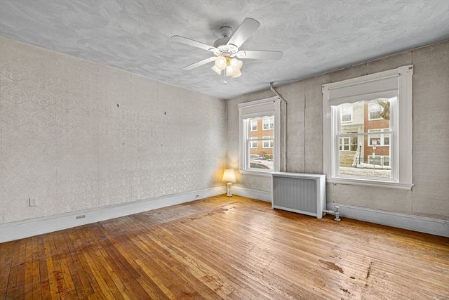 867 E. Broadway, Boston, MA 02127