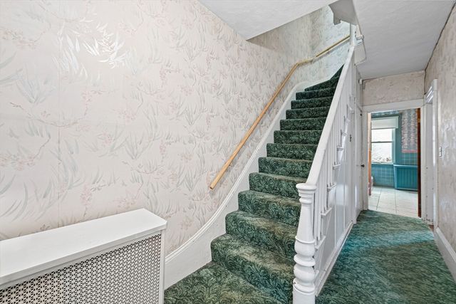 867 E. Broadway, Boston, MA 02127