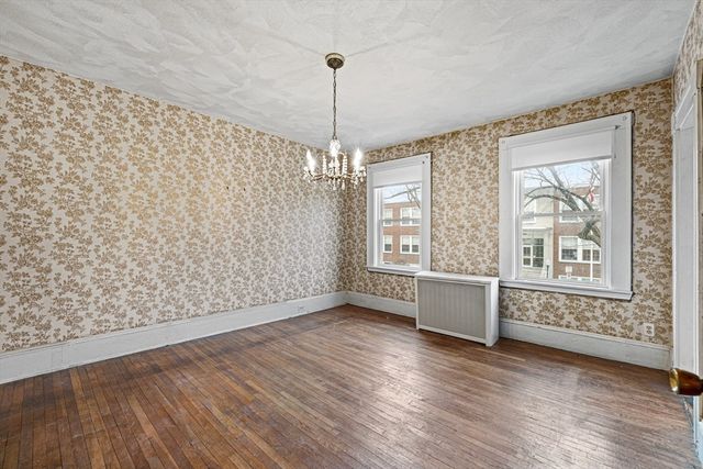 867 E. Broadway, Boston, MA 02127