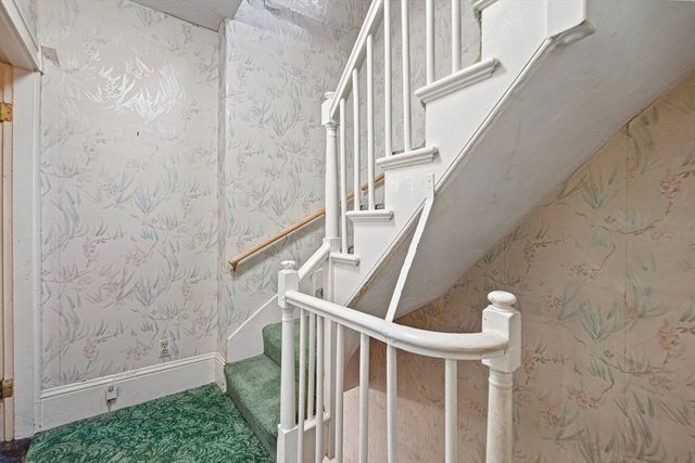 867 E. Broadway, Boston, MA 02127