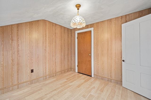 867 E. Broadway, Boston, MA 02127