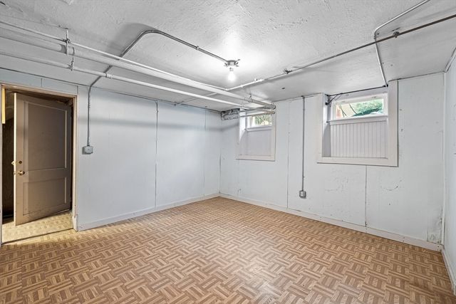 867 E. Broadway, Boston, MA 02127