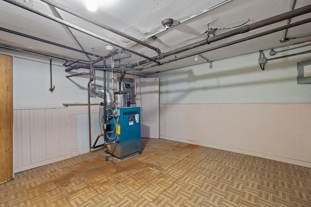 867 E. Broadway, Boston, MA 02127