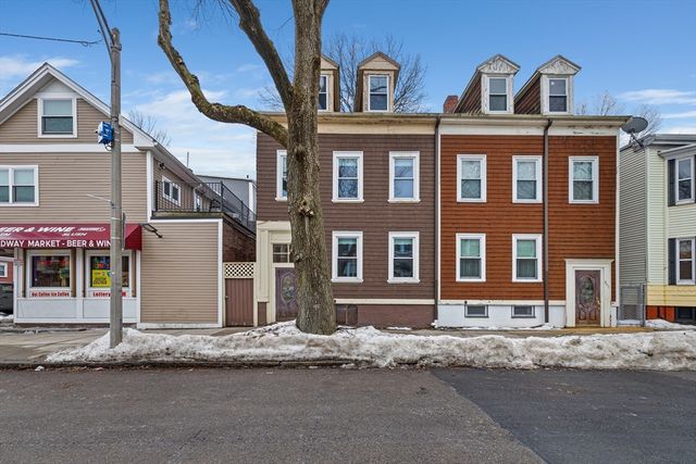 867 E. Broadway, Boston, MA 02127