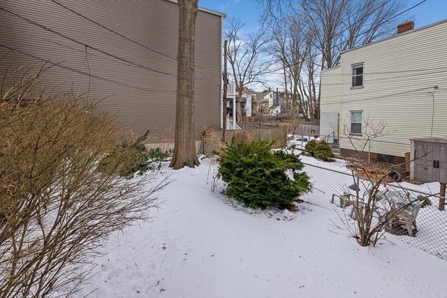 867 E. Broadway, Boston, MA 02127