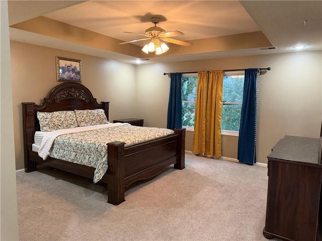 5904 Albervan Street, Shawnee, KS 66216
