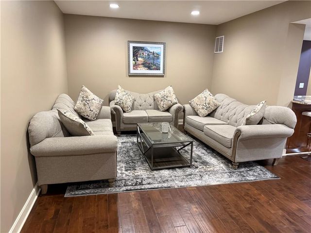 5904 Albervan Street, Shawnee, KS 66216