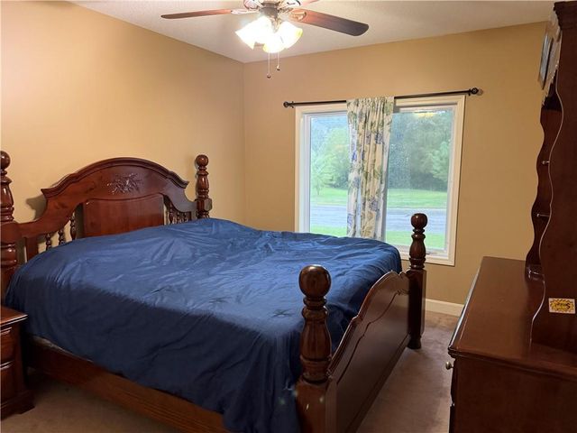5904 Albervan Street, Shawnee, KS 66216
