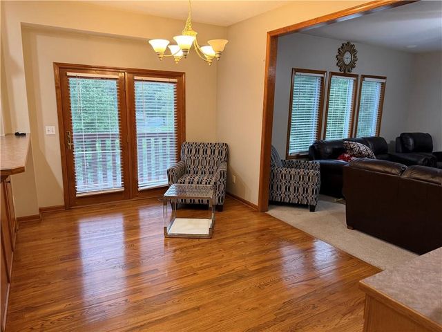 5904 Albervan Street, Shawnee, KS 66216