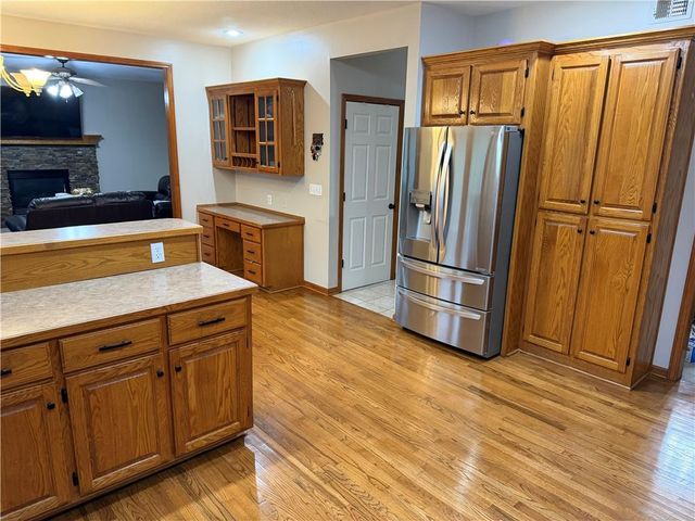 5904 Albervan Street, Shawnee, KS 66216