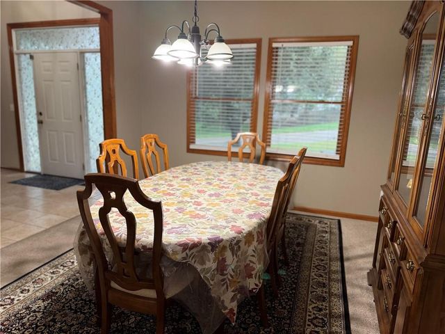 5904 Albervan Street, Shawnee, KS 66216