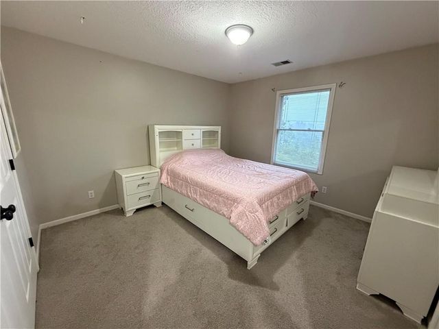 5904 Albervan Street, Shawnee, KS 66216