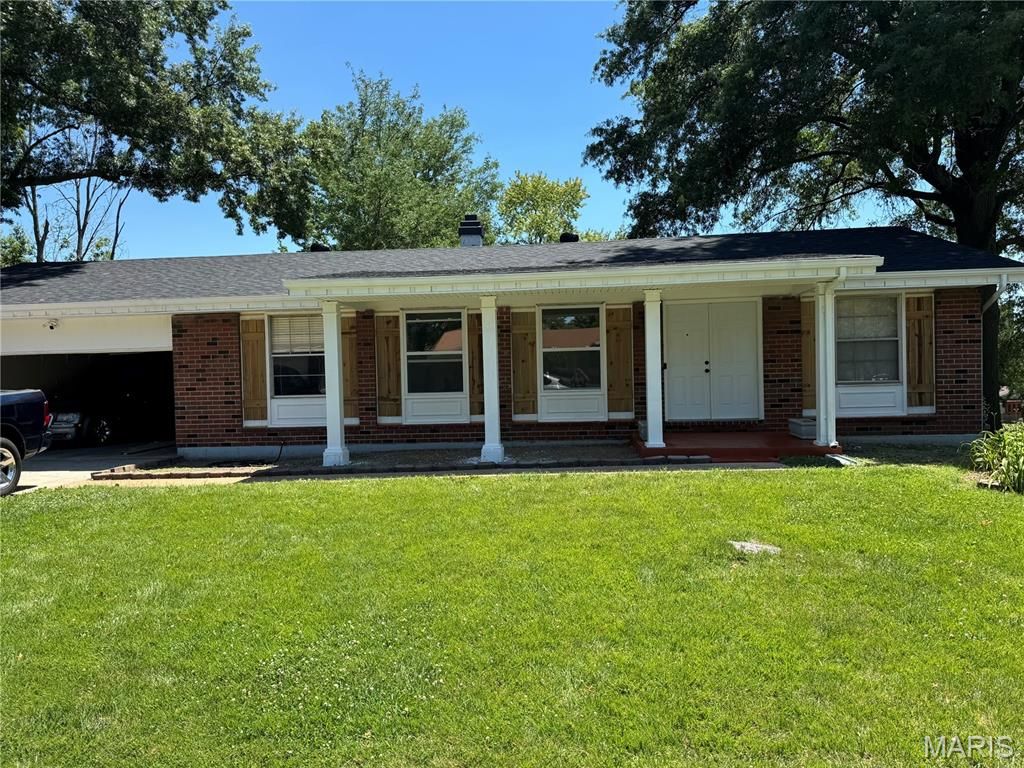 4308 Sulla Drive, Florissant, MO 63033