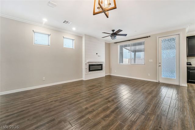 900 Lotus Falls Street, Henderson, NV 89052