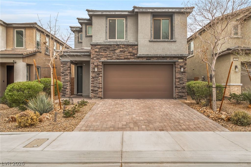 900 Lotus Falls Street, Henderson, NV 89052