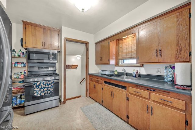 6311 Laverne Avenue, Parma, OH 44129