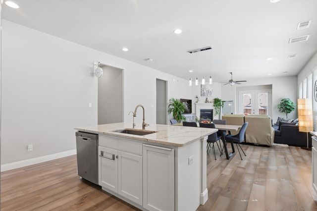 3424 Poinsettia Way, Irving, TX 75038