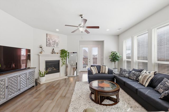 3424 Poinsettia Way, Irving, TX 75038