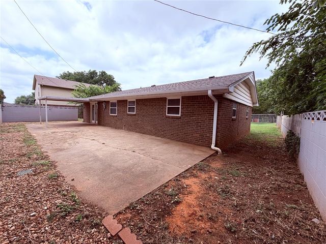 620 W Adams Street, Purcell, OK 73080
