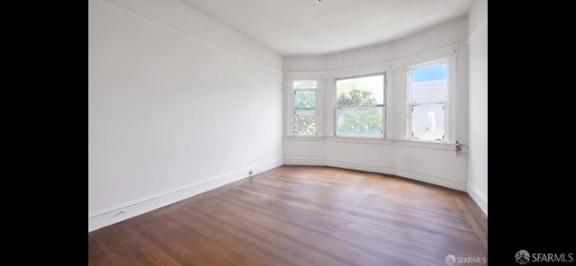 1055 Cayuga Avenue, San Francisco, CA 94112