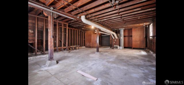 1055 Cayuga Avenue, San Francisco, CA 94112