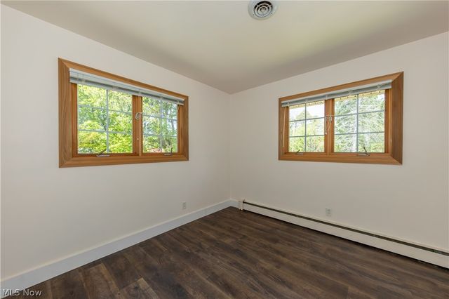7969 Dines Road, Russell, OH 44072