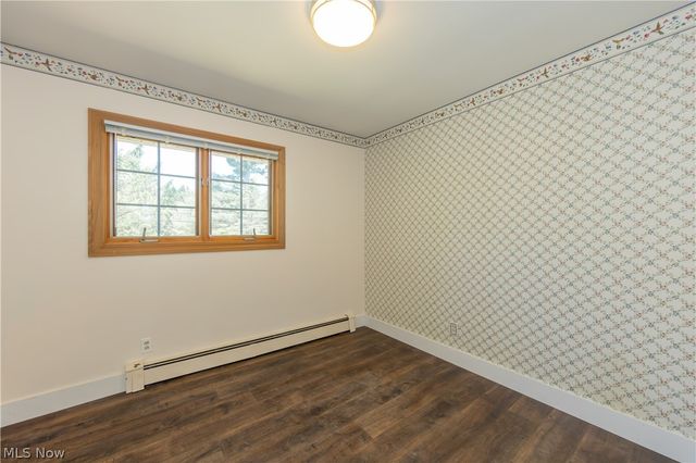 7969 Dines Road, Russell, OH 44072