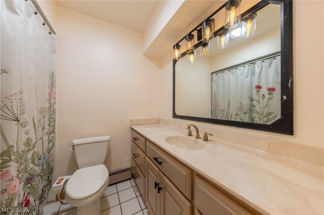 7969 Dines Road, Russell, OH 44072