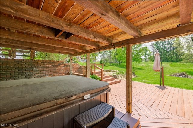 7969 Dines Road, Russell, OH 44072