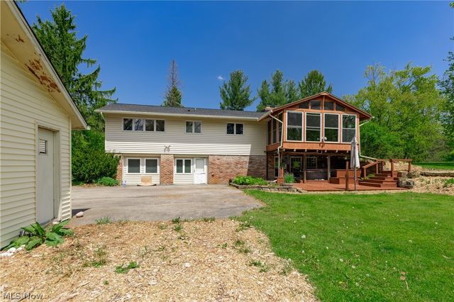 7969 Dines Road, Russell, OH 44072