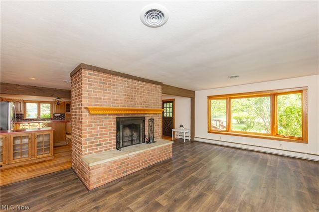 7969 Dines Road, Russell, OH 44072