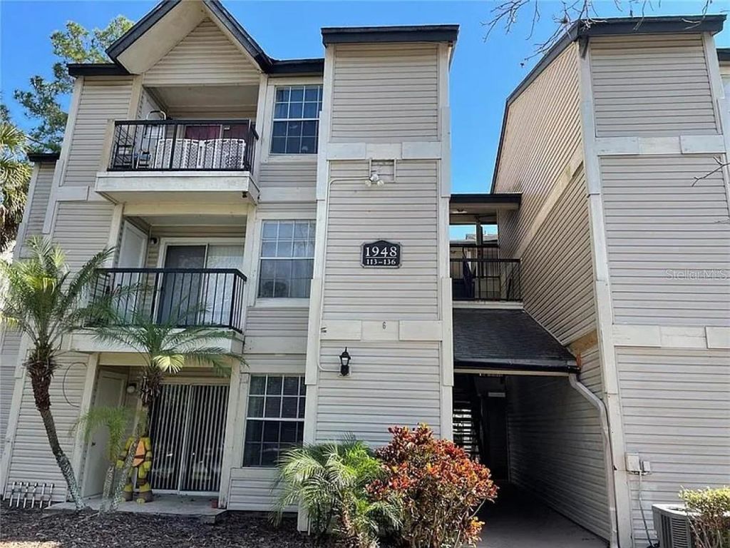 1948 LAKE ATRIUMS CIRCLE 132, Orlando, FL 32839