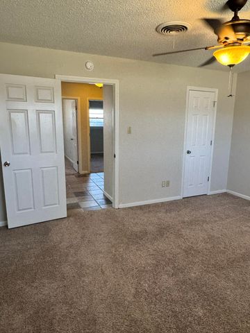 5422 33rd Street, Lubbock, TX 79407