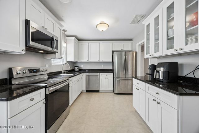 1655 CHALLEN Avenue, Jacksonville, FL 32205