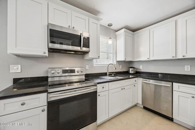 1655 CHALLEN Avenue, Jacksonville, FL 32205