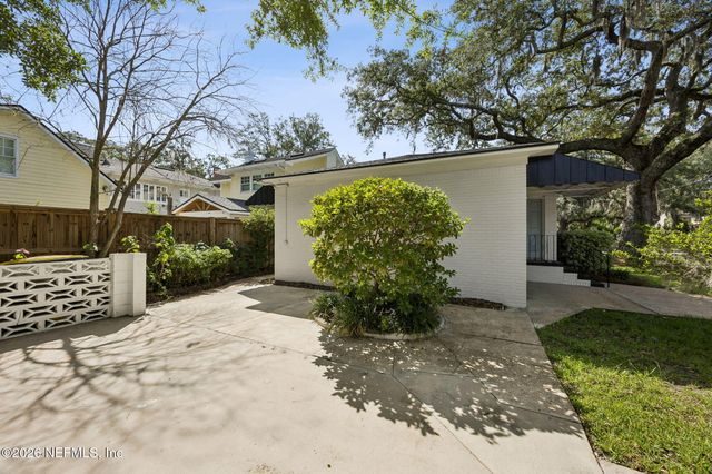 1655 CHALLEN Avenue, Jacksonville, FL 32205