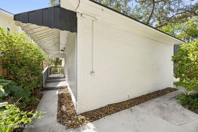 1655 CHALLEN Avenue, Jacksonville, FL 32205