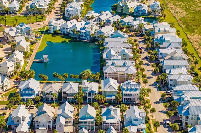 125 Fish Hook Lane, Port Aransas, TX 78373