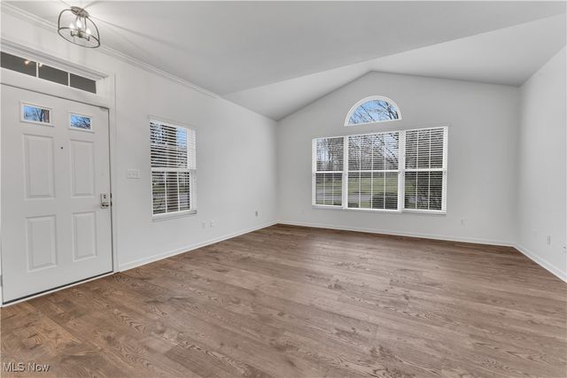 24 Hunters Woods Boulevard D, Canfield, OH 44406