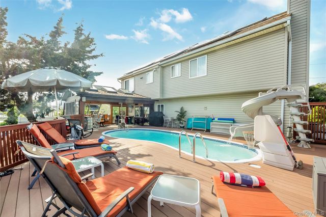 664 Arthur Street, Baldwin, NY 11510