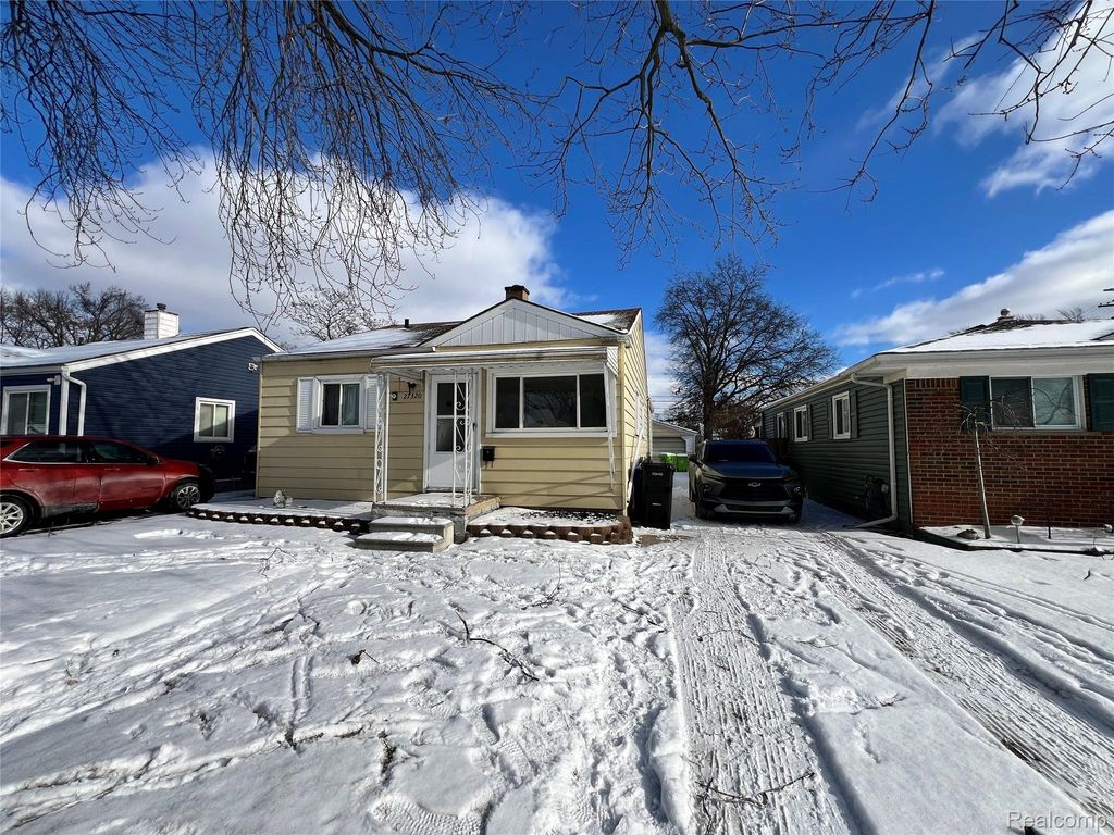 27320 Delton Street, Madison Heights, MI 48071