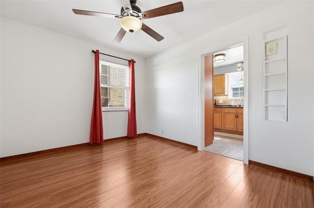 919 Tropical Ave, Beechview, PA 15216
