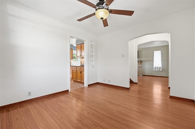 919 Tropical Ave, Beechview, PA 15216