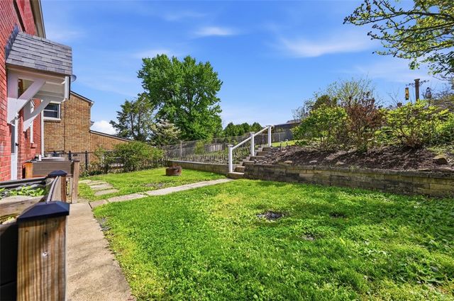 919 Tropical Ave, Beechview, PA 15216