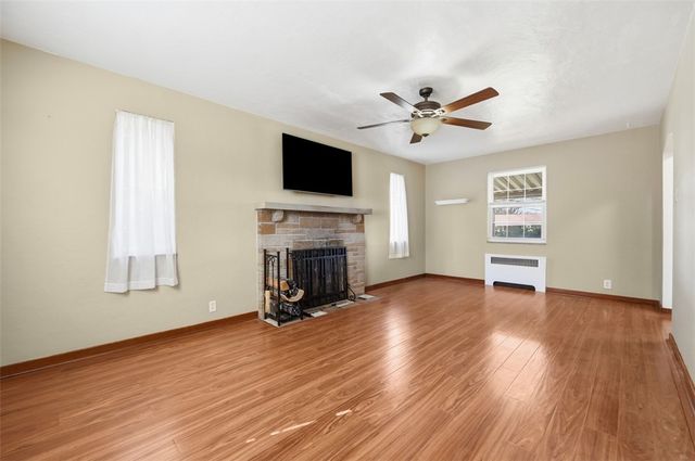 919 Tropical Ave, Beechview, PA 15216