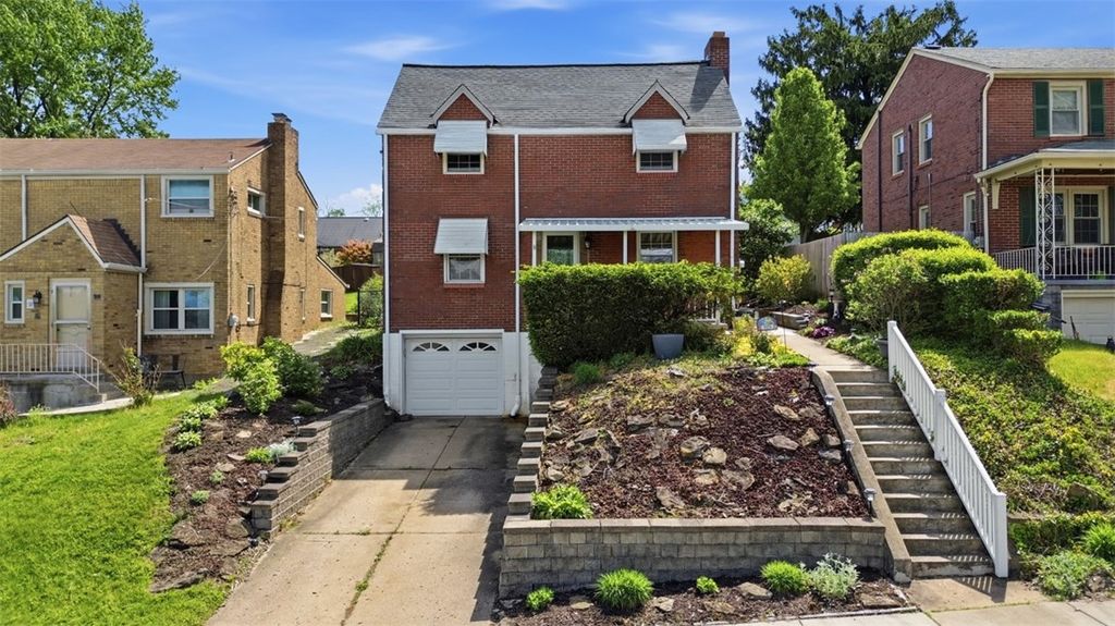 919 Tropical Ave, Beechview, PA 15216
