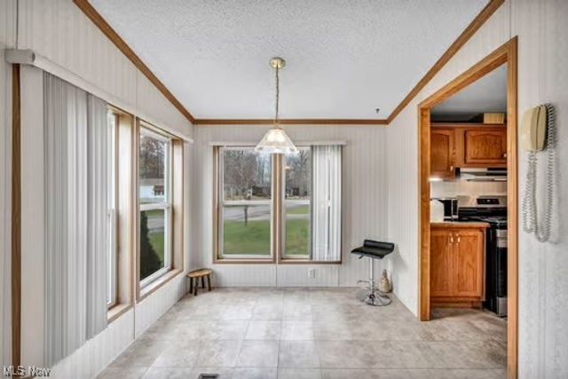 275 Ashwood Drive, Elyria, OH 44035